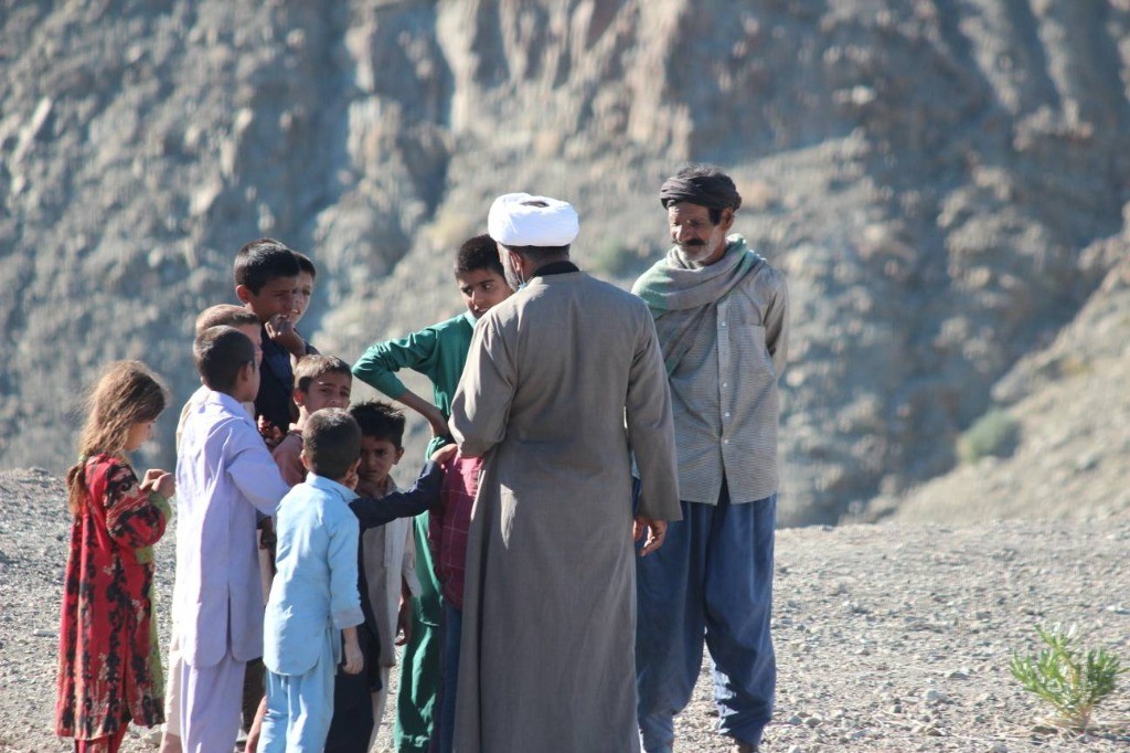 همنشینی با اهالی صبور و کودکان مشتاق مناطق کوهستانی